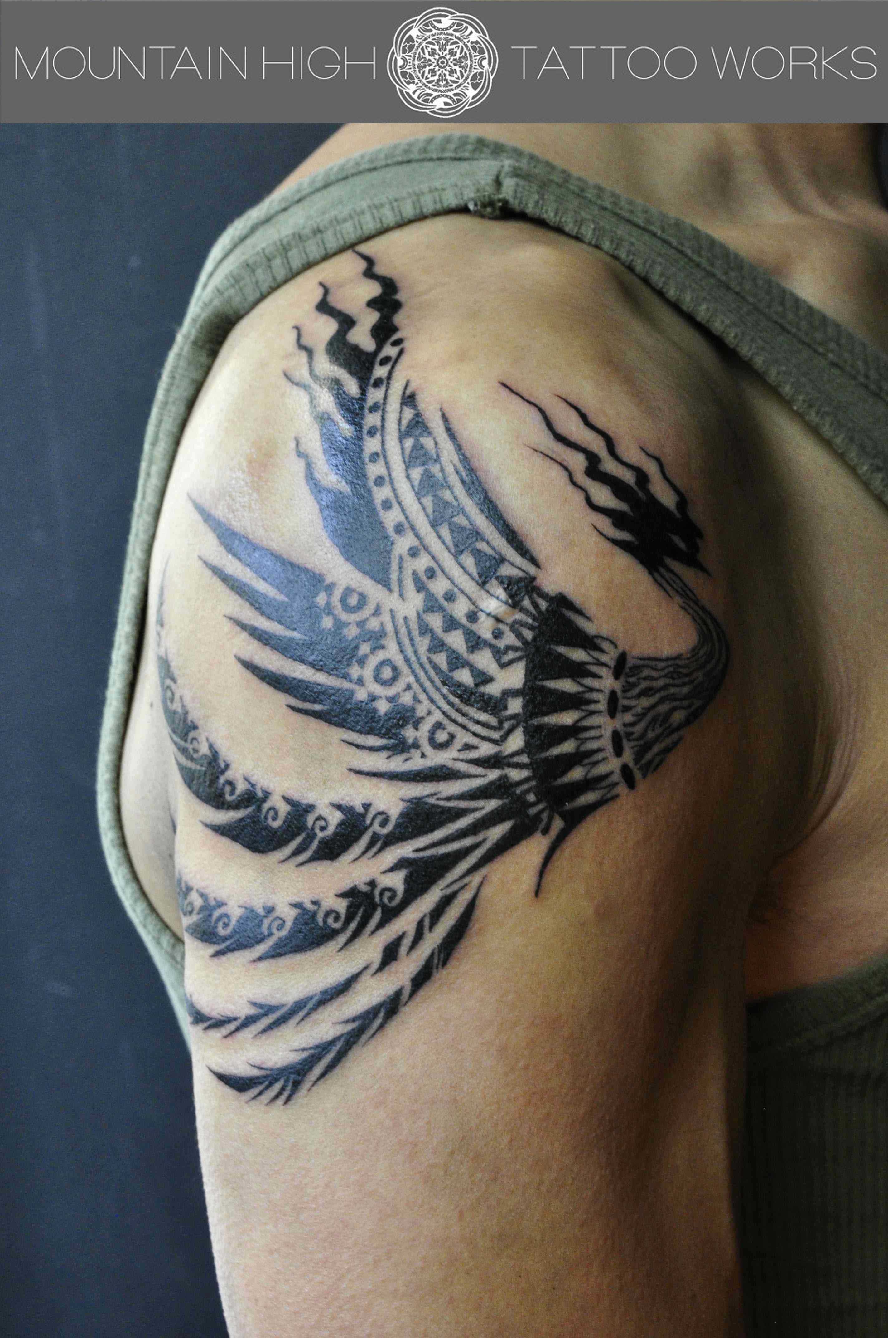 新しいアプローチの鳳凰のタトゥー 札幌のタトゥースタジオ Mountain High Tattoo Works作品集