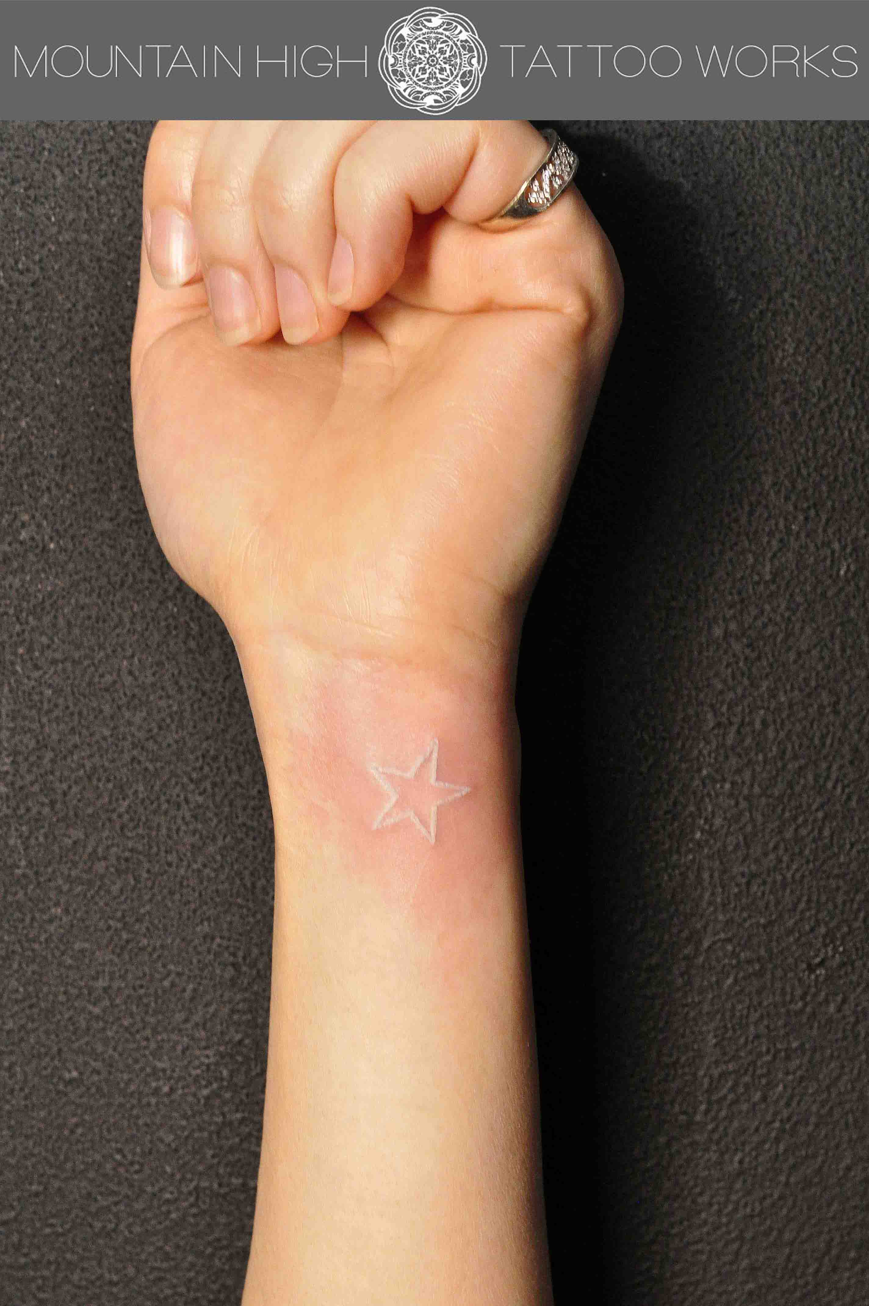 ホワイトスターのタトゥー 札幌のタトゥースタジオ Mountain High Tattoo Works作品集