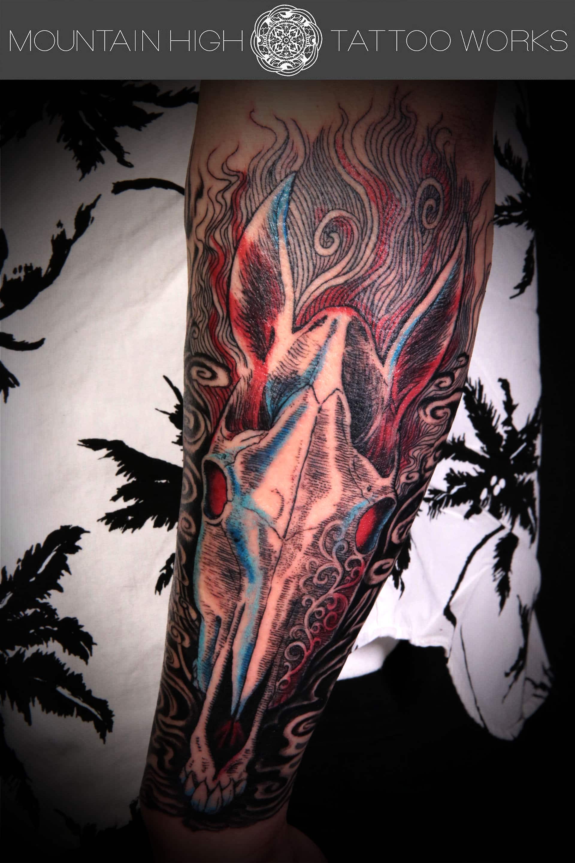 前腕に馬のスカルのタトゥー 札幌のタトゥースタジオ Mountain High Tattoo Works作品集